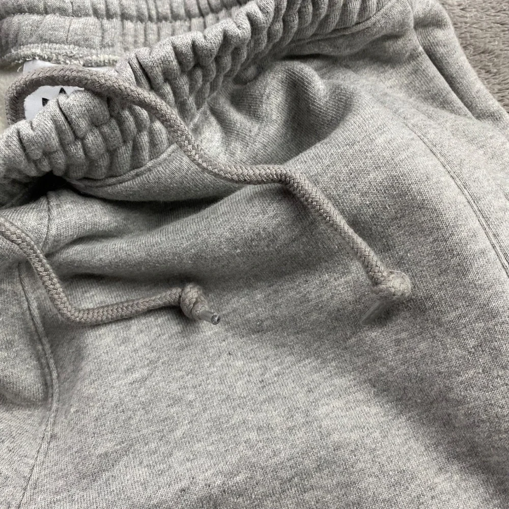 Adidas Originals Essential Trefoil Shorts Zip Pockets Mens Small Gray Fleece
